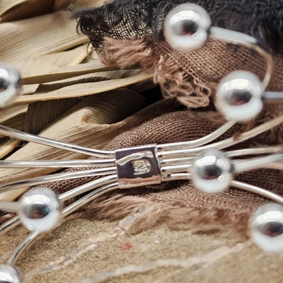 NEIMAN MARCUS PREMIUM 925 SILVER BRACELET Minimalist Contemporary Style - Picture 2 of 6